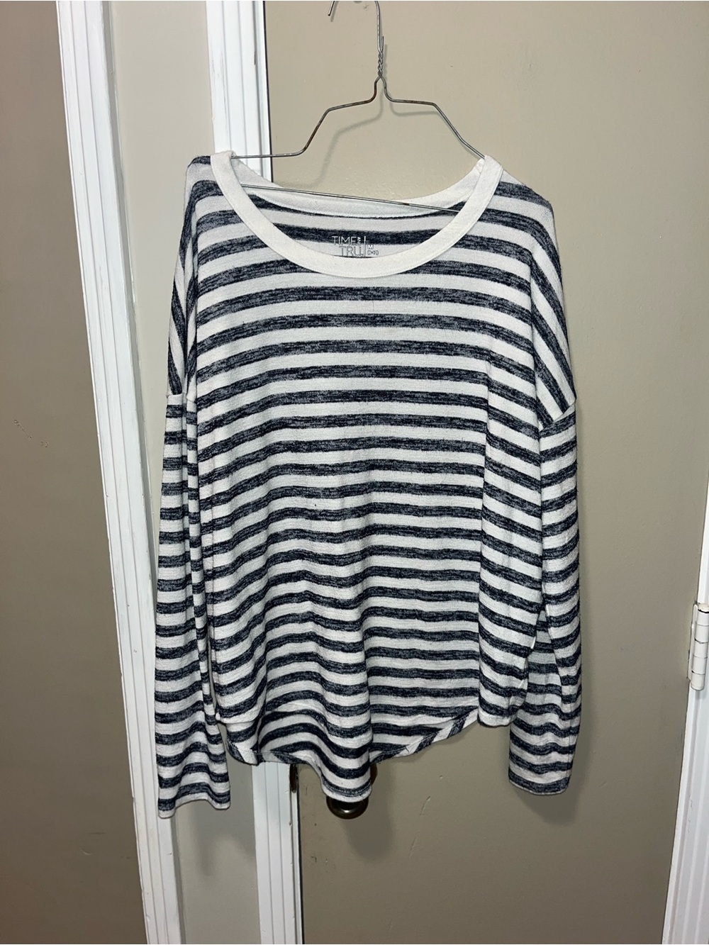 Time and Tru Black and White Striped Long Sleeve Top